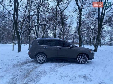 Авто Mitsubishi Outlander Xl 2010 № 8386827