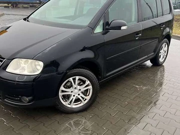 Авто Volkswagen Touran 2006 № 8387254