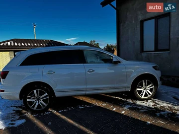 Авто Audi Q7 2015 № 8388133