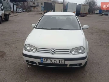 Авто Volkswagen Golf 2000 № 8388668