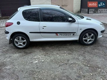 Авто Peugeot 206 2002 № 8389439