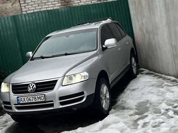 Авто Volkswagen Touareg 2004 № 8390968