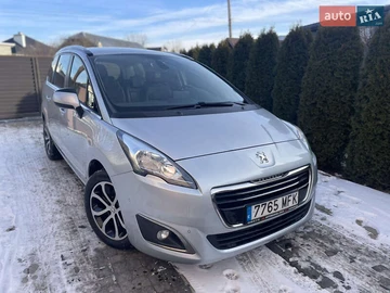 Авто Peugeot 5008 2015 № 8391024