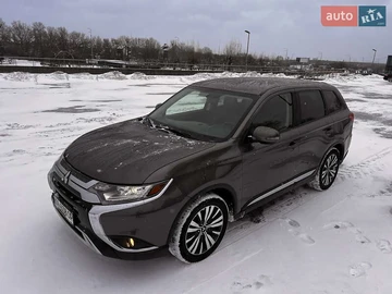 Авто Mitsubishi Outlander 2018 № 8391288