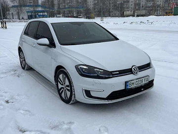 Авто Volkswagen E-Golf 2018 № 8391324
