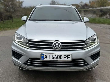 Авто Volkswagen Touareg 2015 № 8391463
