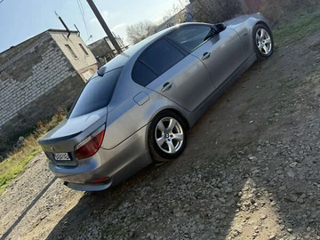 Авто BMW 5 Series 2004 № 8392253