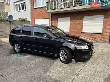 Авто Volvo V50 2008 № 8392434