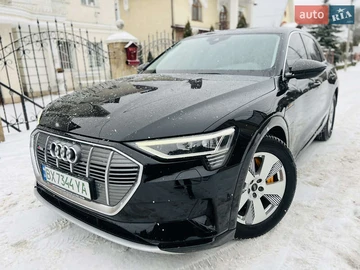 Авто Audi E-Tron 2022 № 8392495