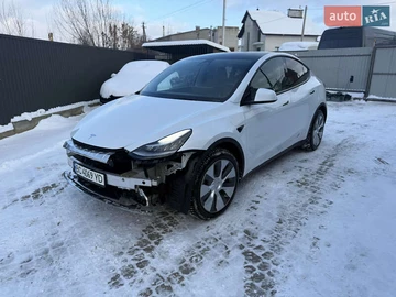 Авто Tesla Model Y 2021 № 8393210