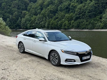 Авто Honda Accord 2018 № 8393308