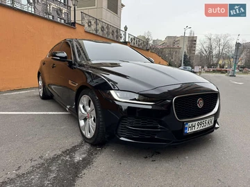 Авто Jaguar Xe 2020 № 8393332