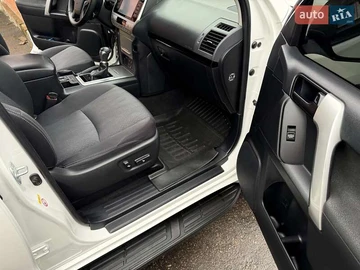 Авто Toyota Land Cruiser Prado 2019 № 8393742