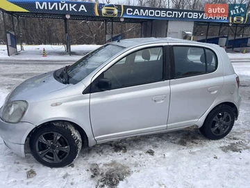Авто Toyota Yaris 2001 № 8393860