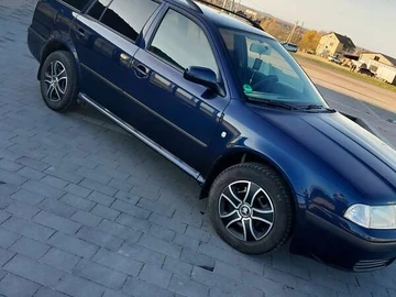 Авто Skoda Octavia 2004 № 8393868
