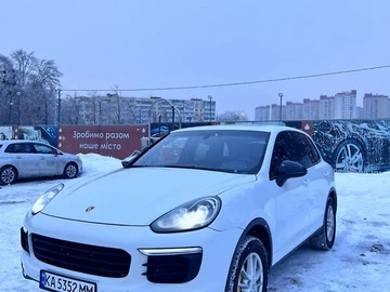 Авто Porsche Cayenne 2015 № 8394206