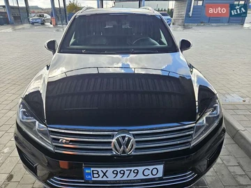 Авто Volkswagen Touareg 2018 № 8394708