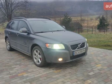 Авто Volvo V50 2010 № 8394959