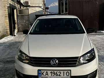 Авто Volkswagen Polo 2016 № 8395135