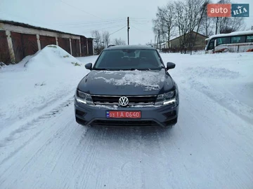 Авто Volkswagen Tiguan 2018 № 8395332