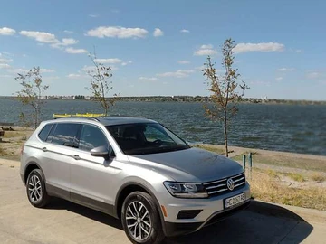 Авто Volkswagen Tiguan 2019 № 8395437