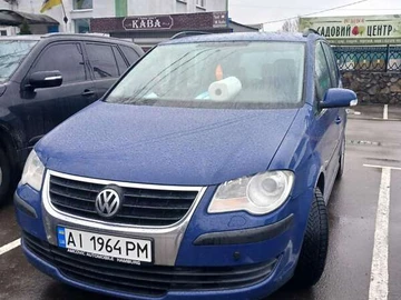 Авто Volkswagen Touran 2008 № 8395511