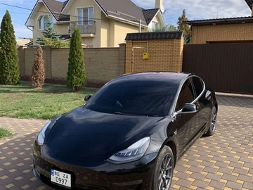 Авто Tesla Model 3 2018 № 8395573