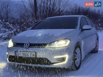 Авто Volkswagen E-Golf 2020 № 8395739