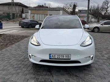 Авто Tesla Model Y 2023 № 8395793