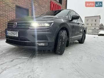 Авто Volkswagen Tiguan 2020 № 8395948