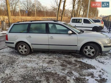 Авто Volkswagen Passat 2000 № 8396009