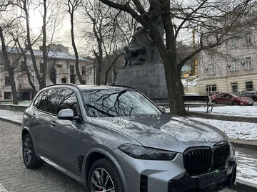Авто BMW X5 2023 № 8396329