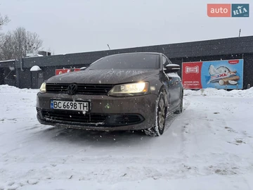 Авто Volkswagen Jetta 2013 № 8396782