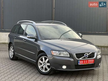 Авто Volvo V50 2012 № 8397625