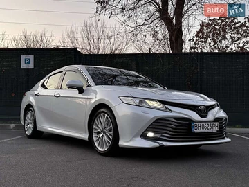 Авто Toyota Camry 2017 № 8398545