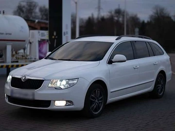 Авто Skoda Superb 2011 № 8399053