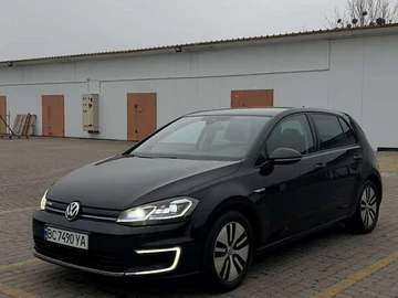Авто Volkswagen E-Golf 2017 № 8399479
