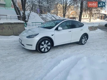 Авто Tesla Model Y 2021 № 8399571