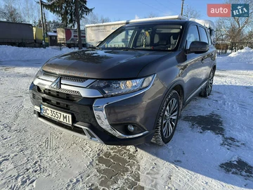 Авто Mitsubishi Outlander 2020 № 8399580