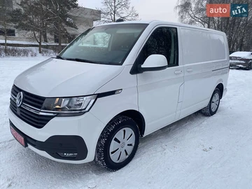 Авто Volkswagen Transporter 2022 № 8399675