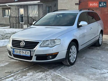 Авто Volkswagen Passat 2010 № 8399926