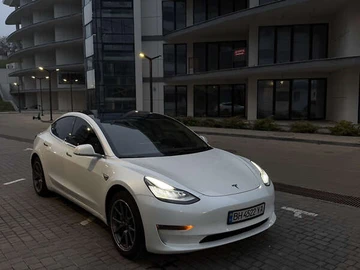 Авто Tesla Model 3 2019 № 8400094