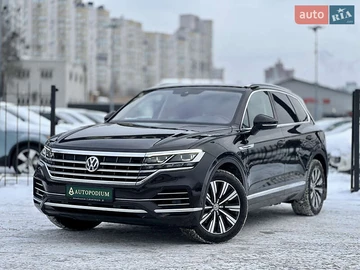 Авто Volkswagen Touareg 2019 № 8400250