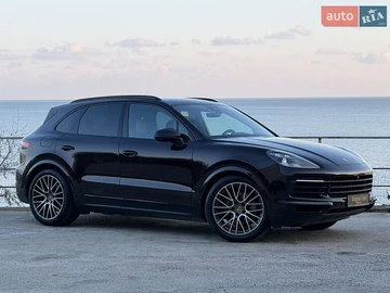 Авто Porsche Cayenne 2019 № 8400256