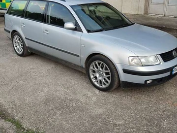 Авто Volkswagen Passat 1999 № 8400280