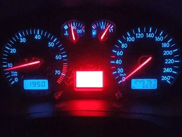 Авто Volkswagen Golf 2002 № 8400283