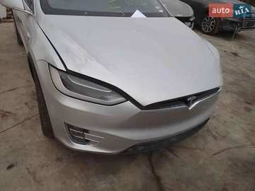Авто Tesla Model X 2018 № 8400493