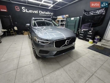Авто Volvo Xc60 2018 № 8400612