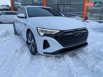 Авто Audi Q8 E-Tron 2023 № 8400891