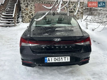 Авто Hyundai Elantra 2022 № 8401038